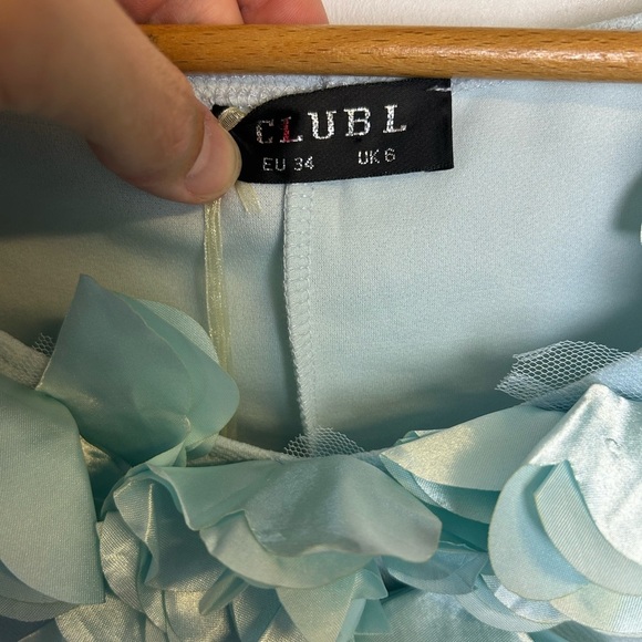 Club L NWT Elegant Light Blue Floral Dress Wedding Guess Size 6 Slip Stretch - Picture 8 of 12